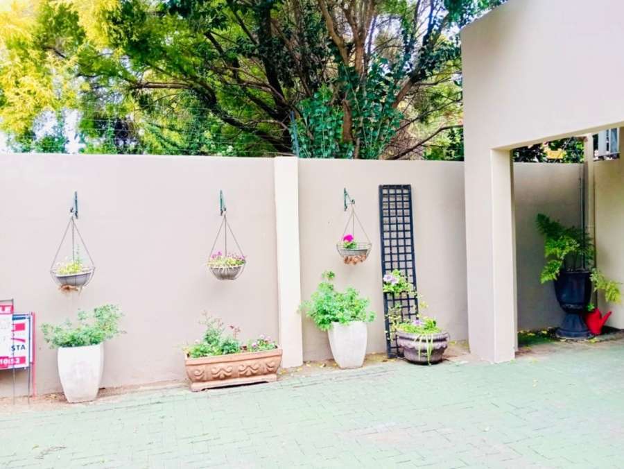 5 Bedroom Property for Sale in Dan Pienaar Free State